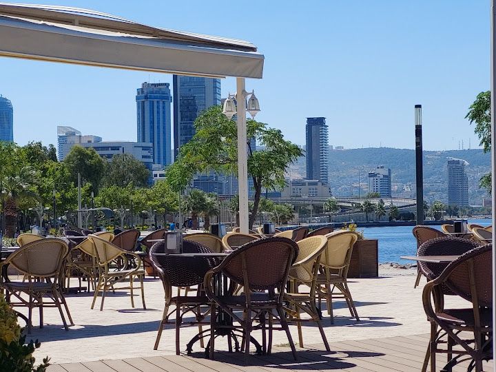 Bayraklı İskele Cafe