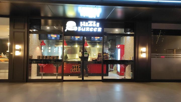 Hızlı burger bayraklı