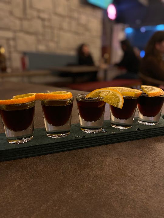 Karnaval bayraklı