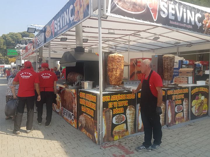Sevinç döner