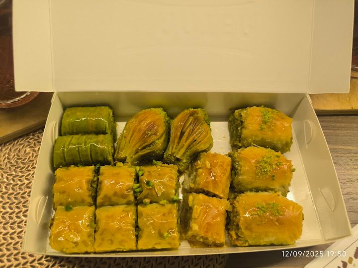 Yüzde Yüz Antep Baklavaları