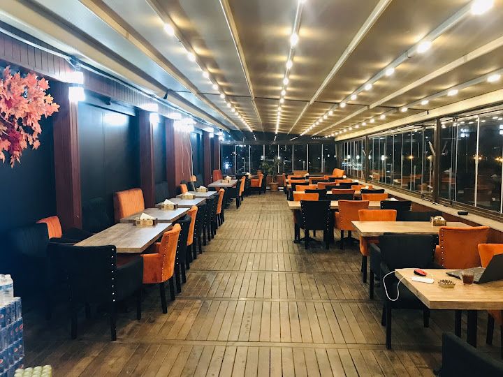 Ali's Cafe Restaurant