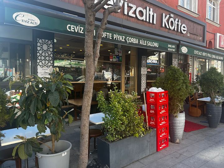 Ceviz Altı Köfte Salonu Kocatepe