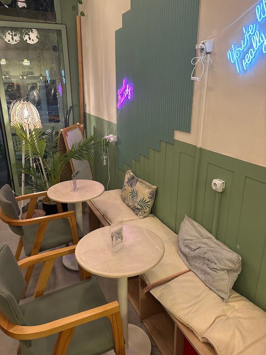 Holââ Coffee House