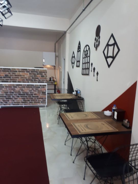 Lion Cafe Restaurant