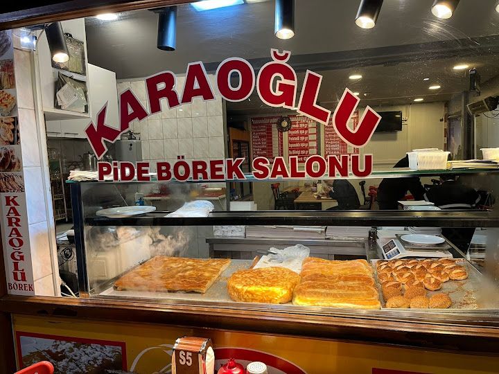 Meşhur Karaoğlu Börekçisi