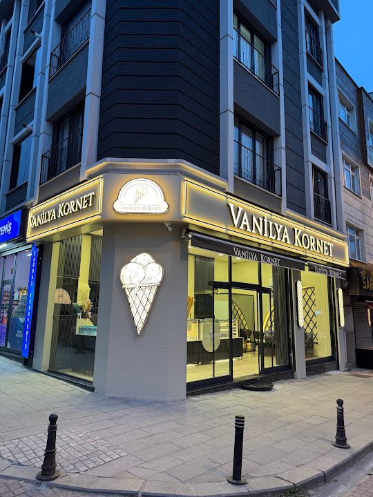 Vanilya Kornet Dondurma