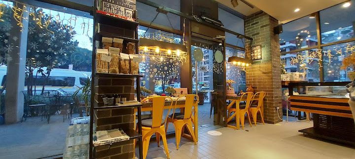 Q-ba coffee & bakery