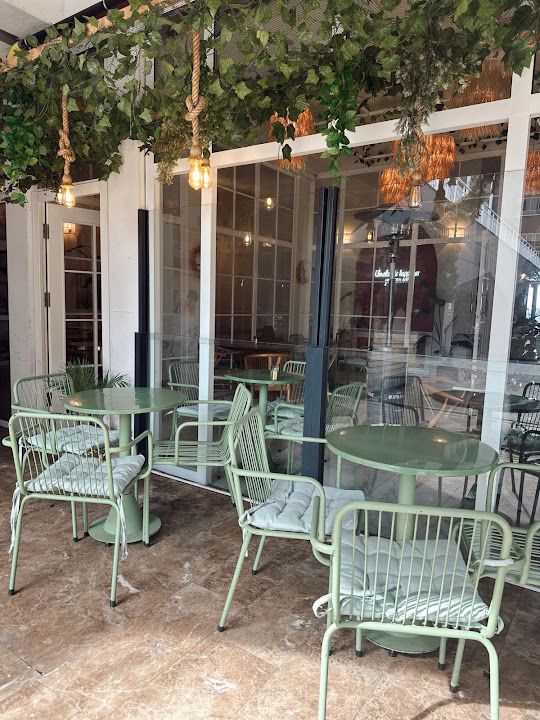 Lina Chocolate & Cafe