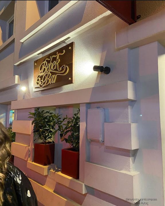 Bebek Bar