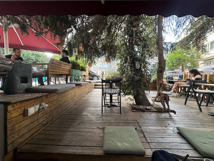Bello House Cafe
