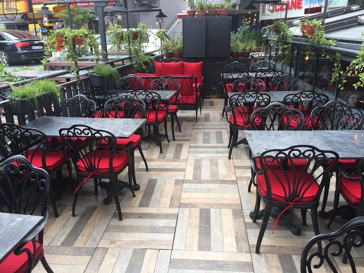 Etiler Bistro 34 Cafe