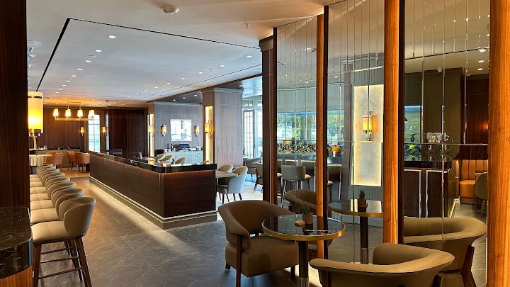 Gold Bar & Restaurant