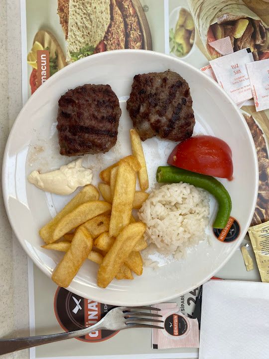 Günaydın Köfte & Döner Akmerkez
