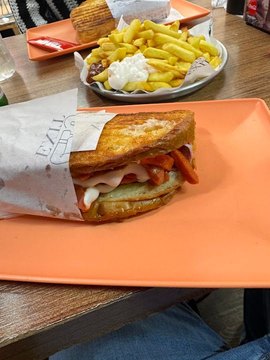 Tadım Tost Evi