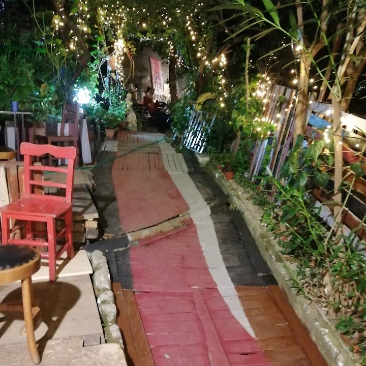Teayatro Tea And Art Shop