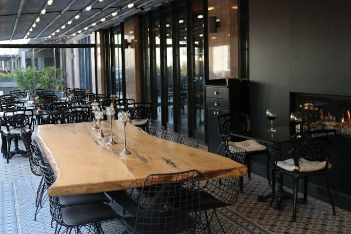 ANDRE CAFE - LOUNGE