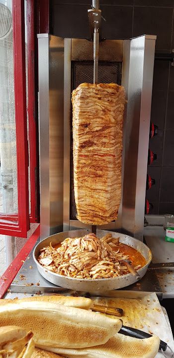 Azram Büfe