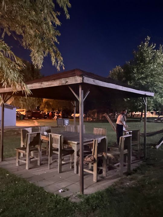 Cumhuriyet Park Et Mangal Piknik Alanı