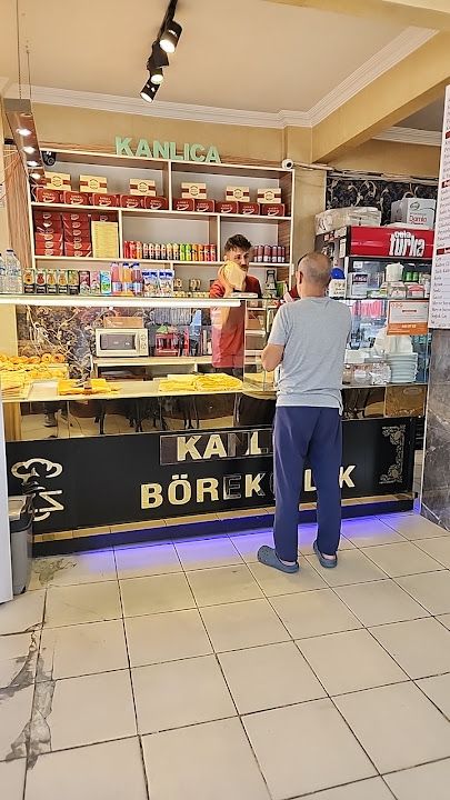 Kanlıca Börekçisi