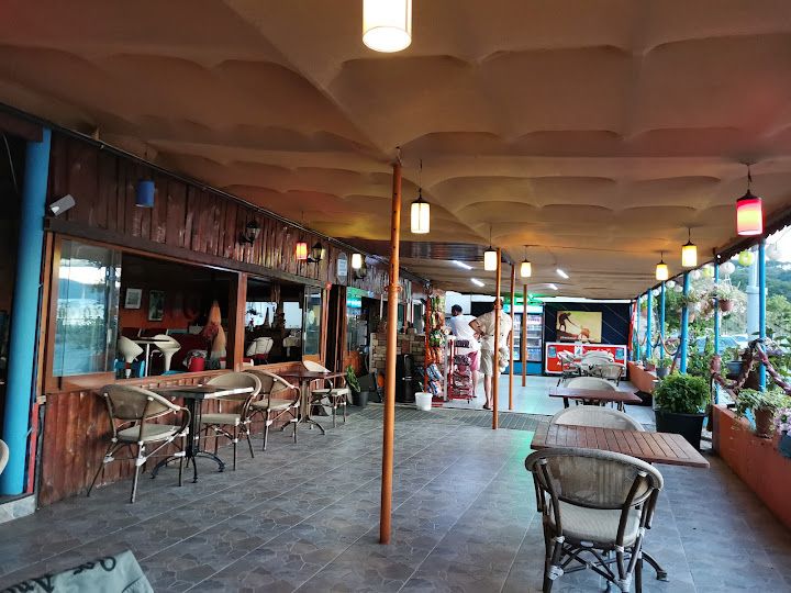 Timana Cafe balık ekmek