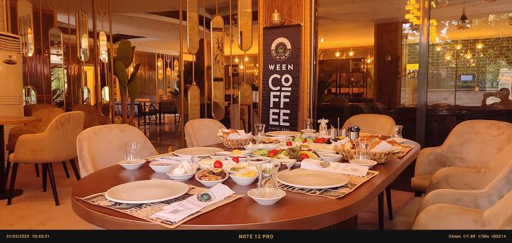Ween Plus Coffee & Restaurant