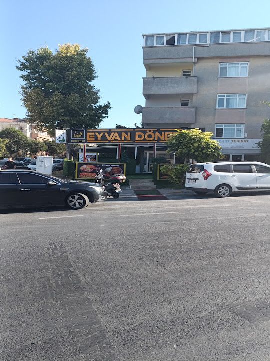 Eyvan Cafe Döner