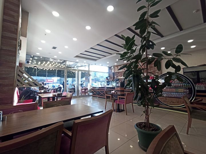 Lezzet Börek & Cafe