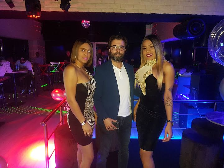 Mirror Club