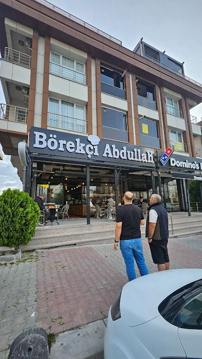 Öz Lezzet Börek salonu