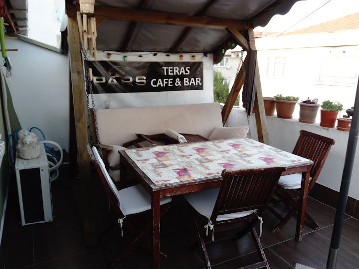 Pars Garden Cafe & Bar