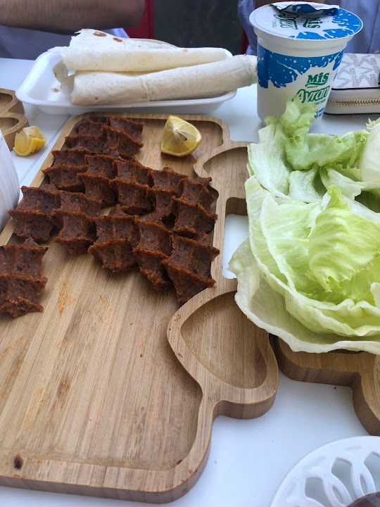 Sırrı Usta Çiğ Köfteci