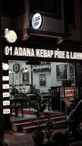 01 Adana Kebap & Lahmacun Taksim