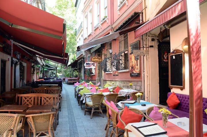 Beco's Restaurant & Bar