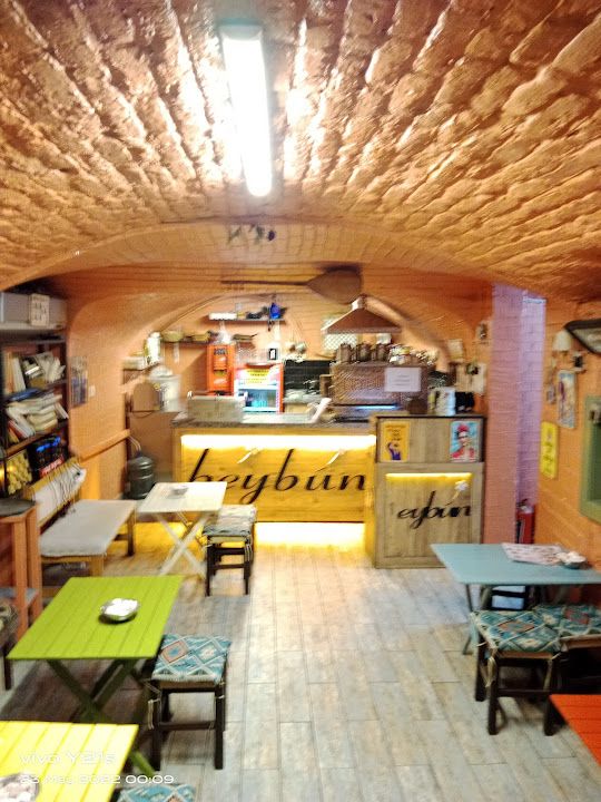 Cafe Beybûn