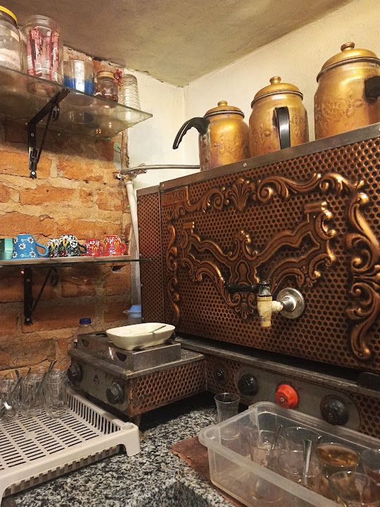 Çay Evi, Meshur Tostçu