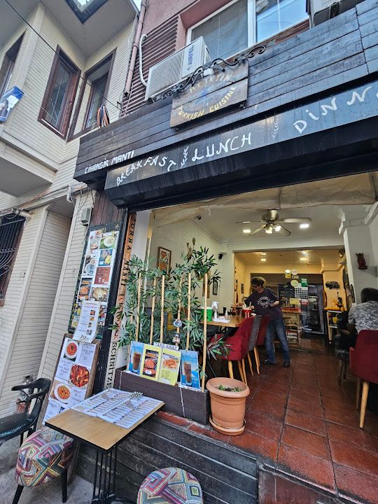 Cihangir Manti & Coffee