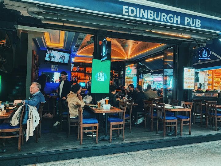 Edinburgh Pub