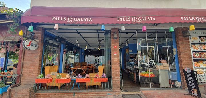 Falls in Galata cafe & more