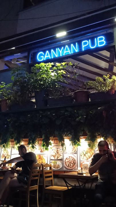 Ganyan Pub