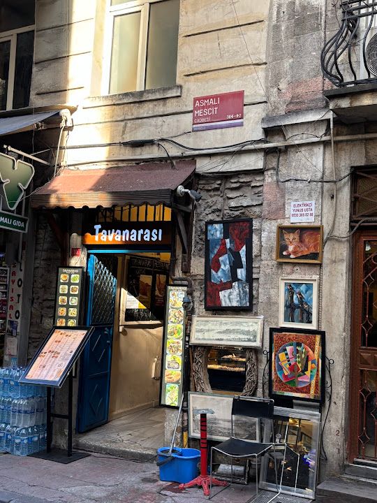 Guest's Lounge Pub