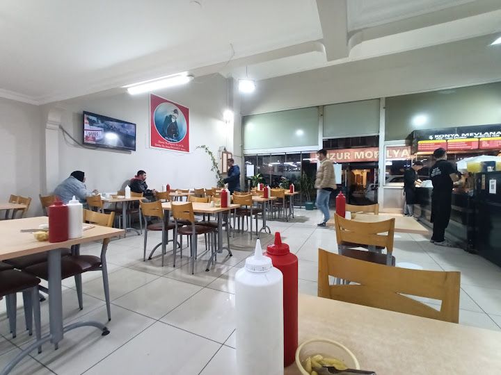 Konya Mevlana Pide Döner Salonu