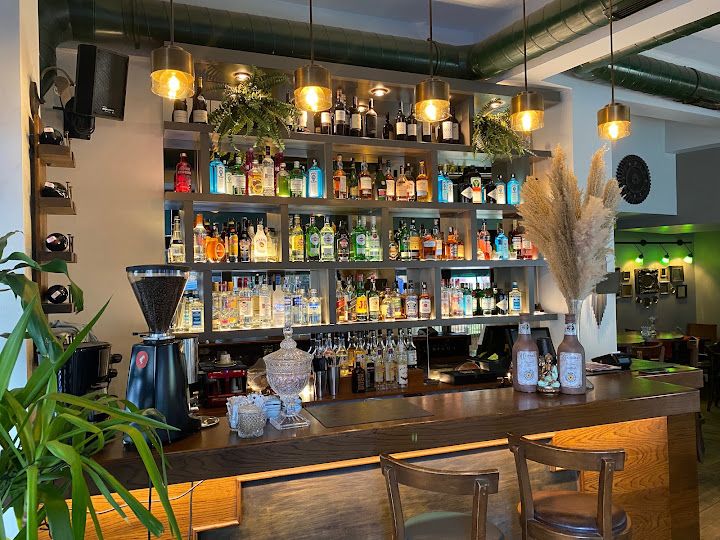 Maybe Ist Kitchen and Cocktail by Kahvedan