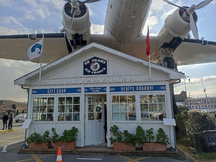 Rahmi Koç Cafe