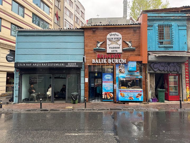 Sokak Lezzeti Tarihi Balık Dürümcü Mehmet Usta