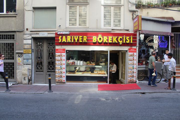 Taksim Meşhur Sarıyer Börekçisi