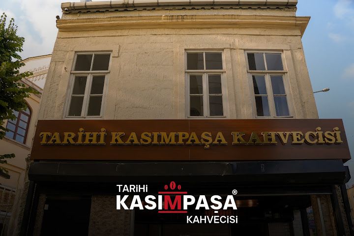 Tarihi Kasımpaşa Kahvecisi