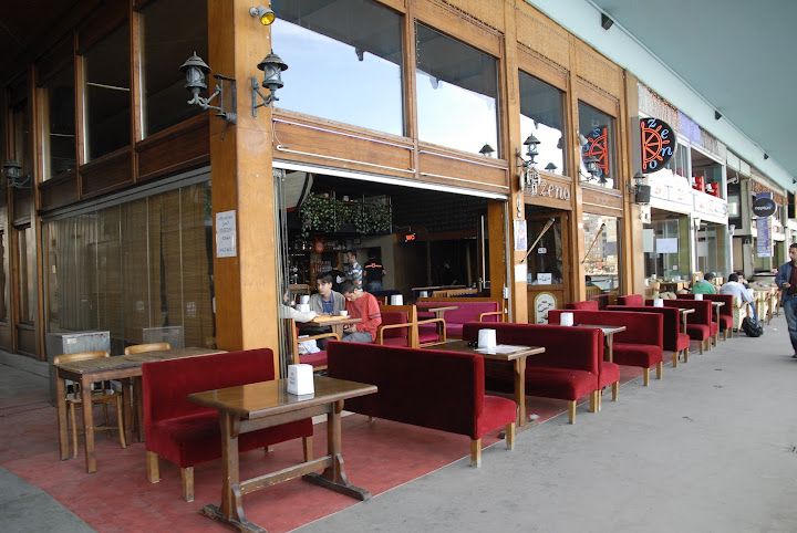 Zeno Cafe Bar