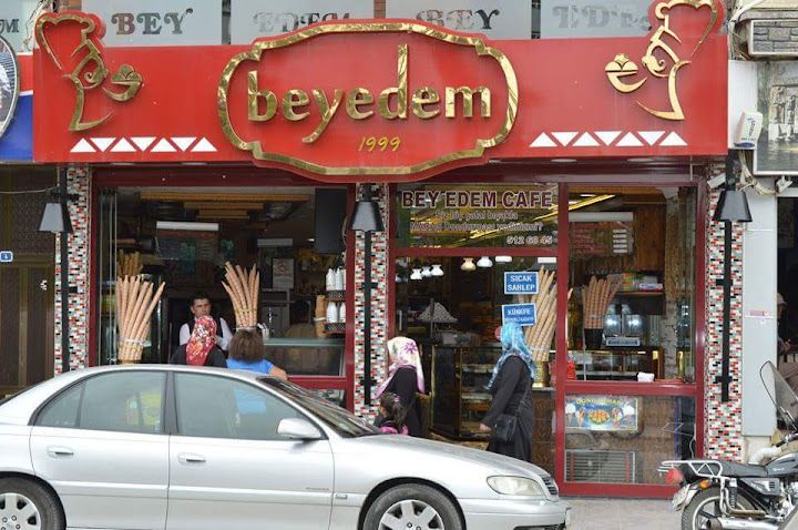 Bey Edem Pastanesi