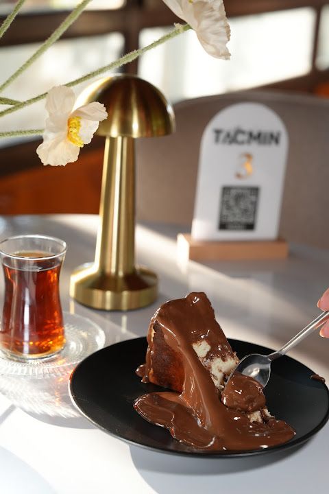 Taçmin Cafe